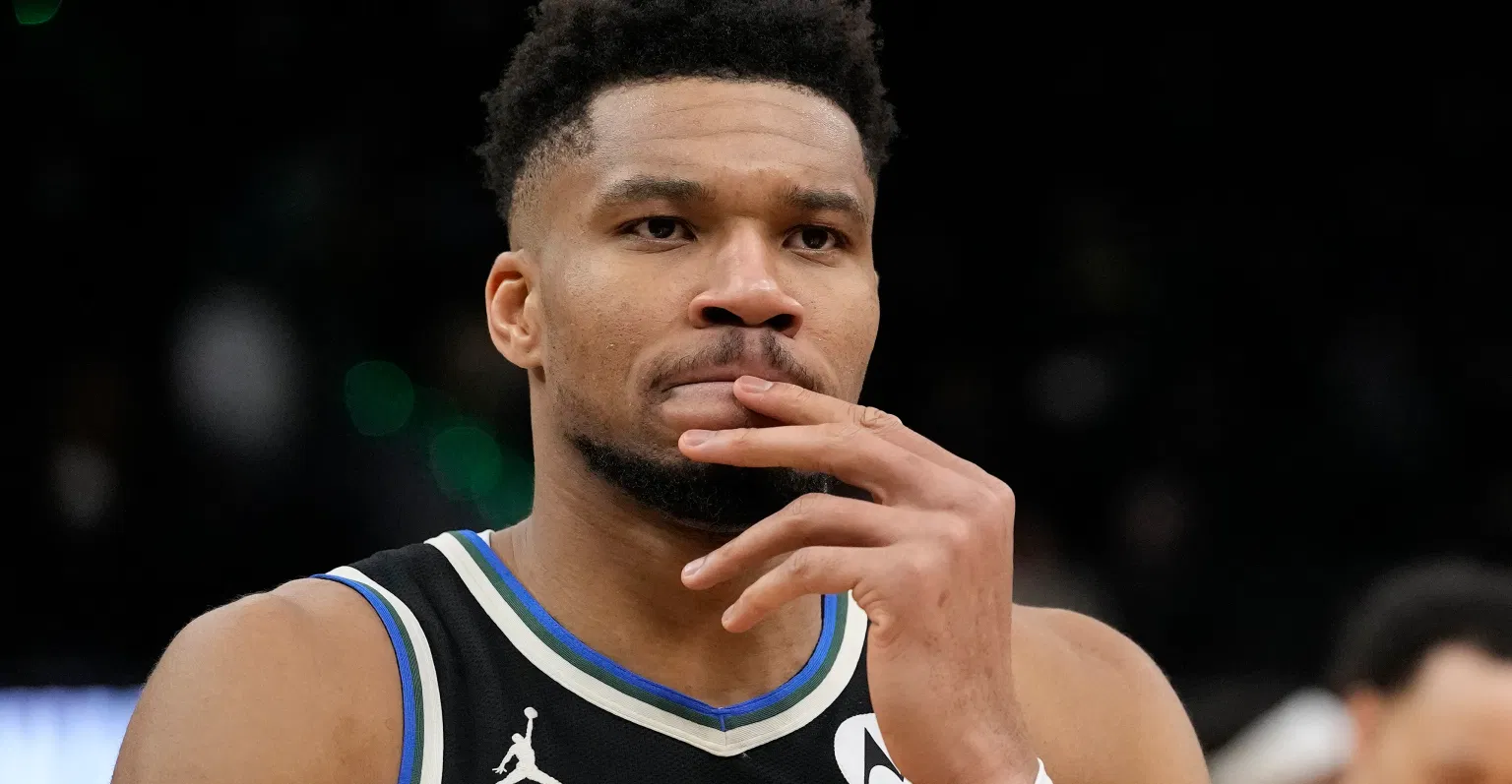 Giannis Antetokounmpo Trade Rumors: Bucks Listening to Offers as Knicks, Heat, Warriors Pursue MVP