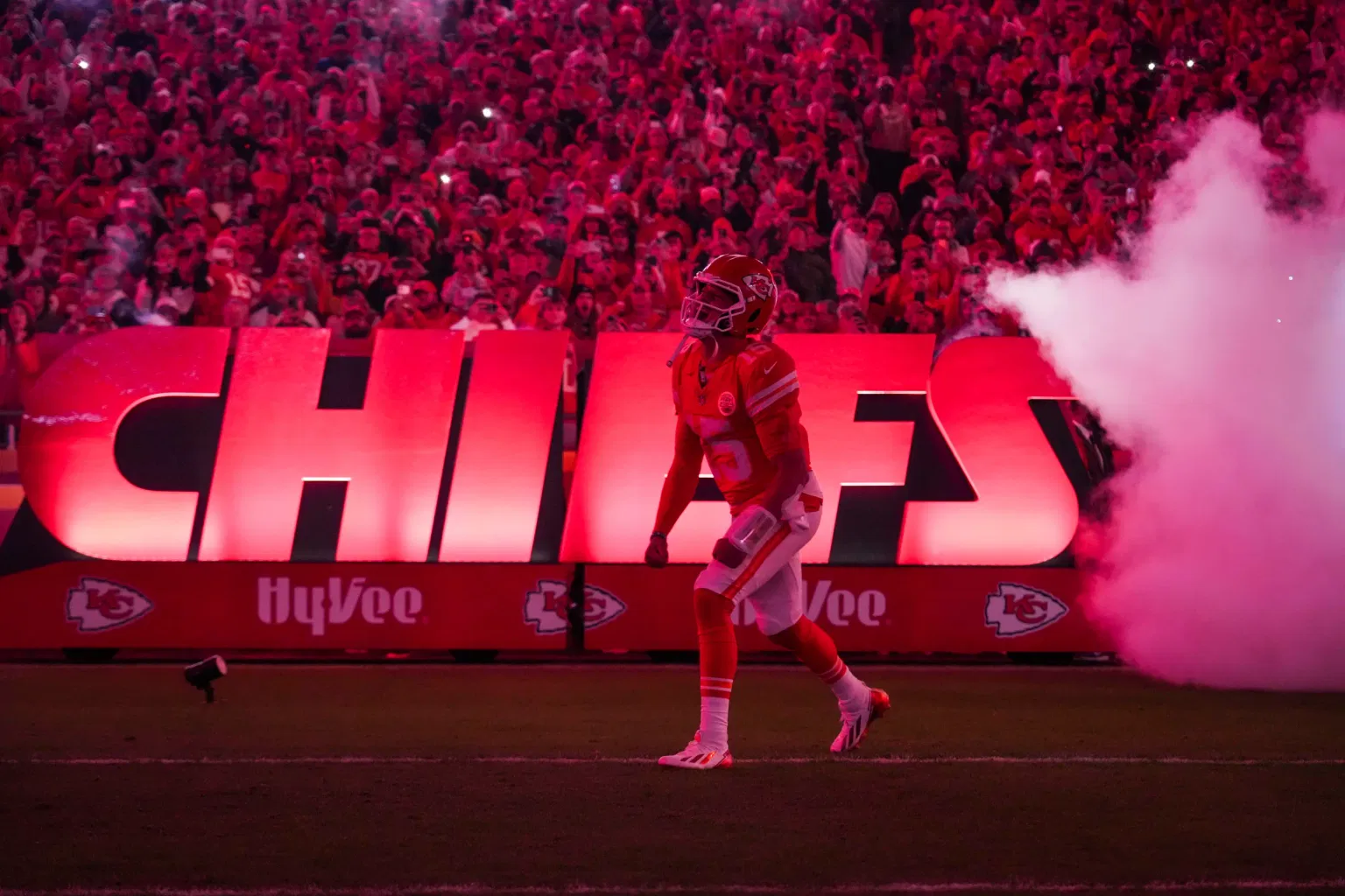 Chiefs Open Comeback Campaign With Monday Night Statement Win