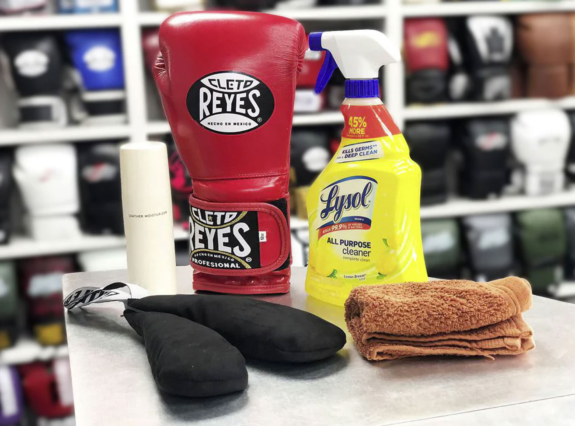 how to pick your next pair of boxing gloves_9e55e0c8 a764 4592 b657 0593b0b984f7