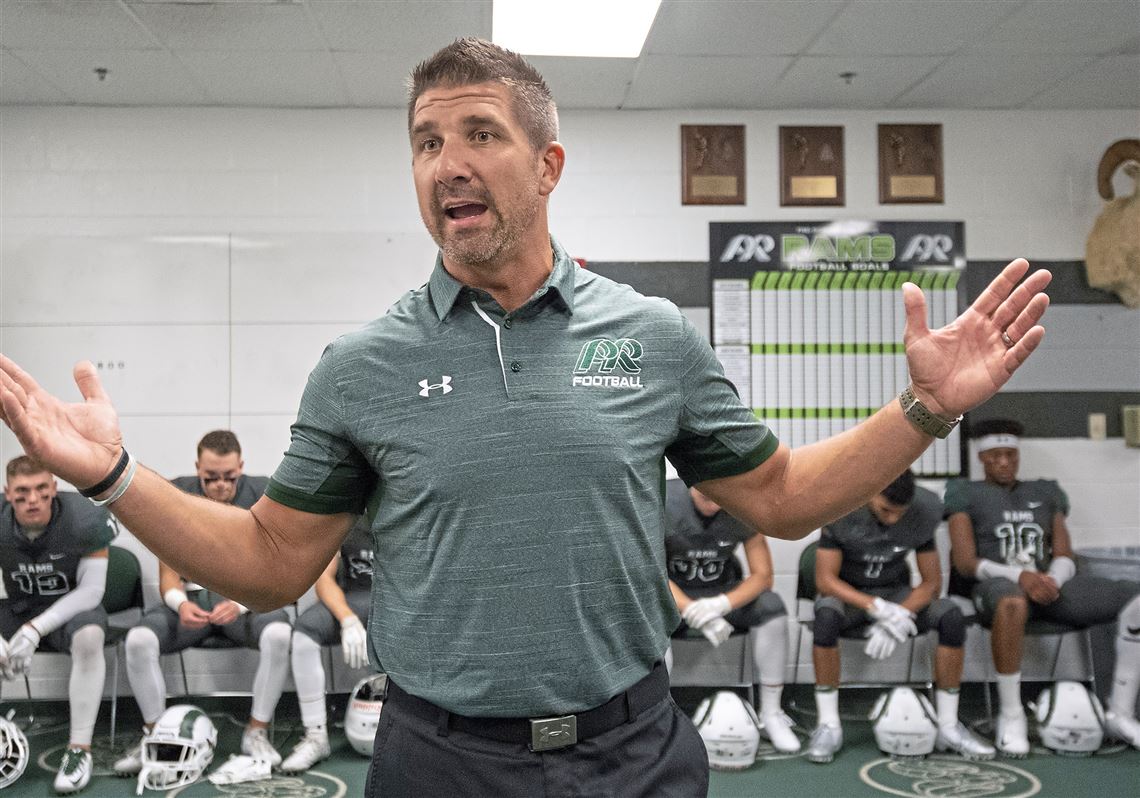 the business of coaching how much do high school football coaches make _5dd3b121 f15e 4064 8aea de8c717ac92e