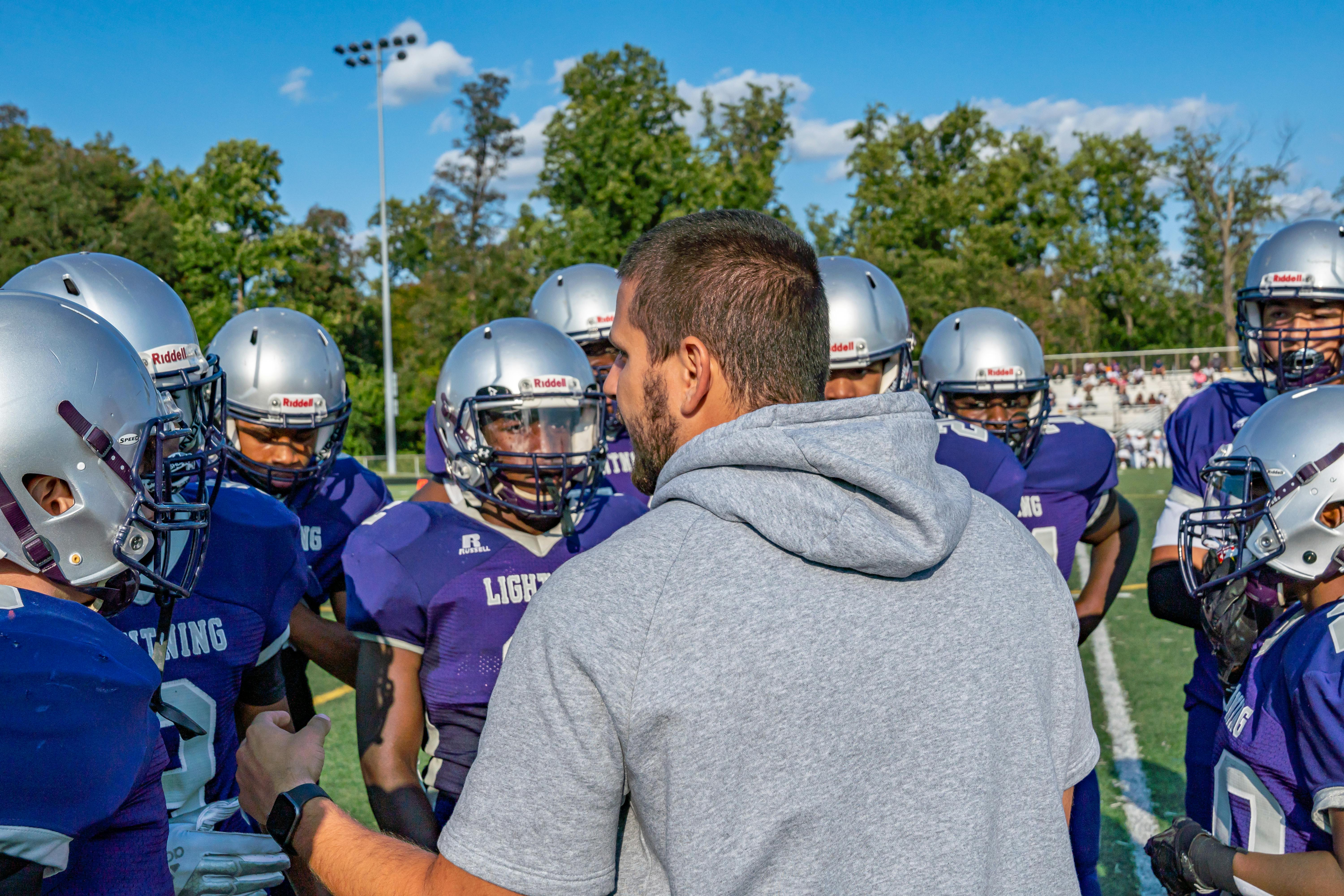 the business of coaching how much do high school football coaches make _a5d1ca13 c4c9 4b1d 87f7 995409006d3d