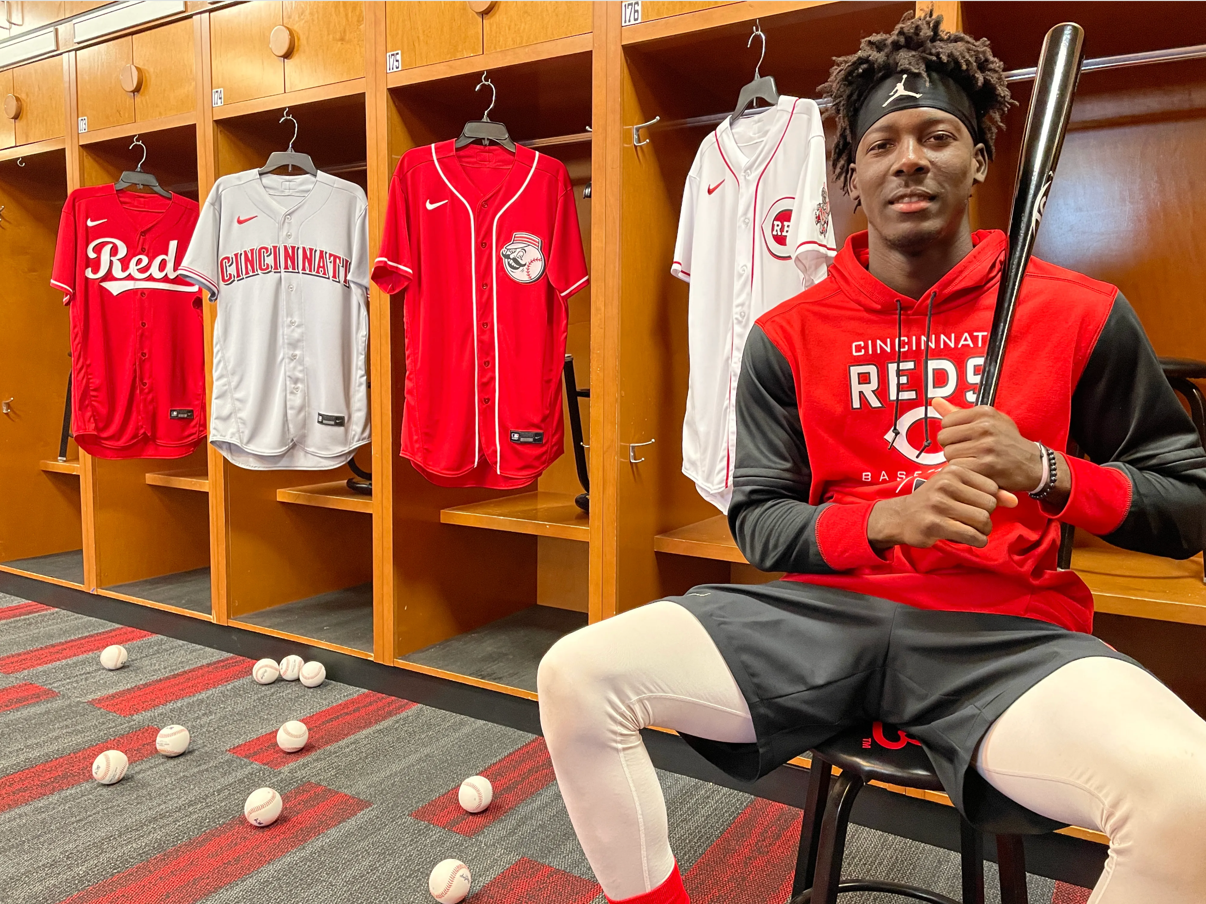 the cincinnati reds  rising star  elly de la cruz_6c9febb4 1b46 4f19 9ebd e9951bf18e0e