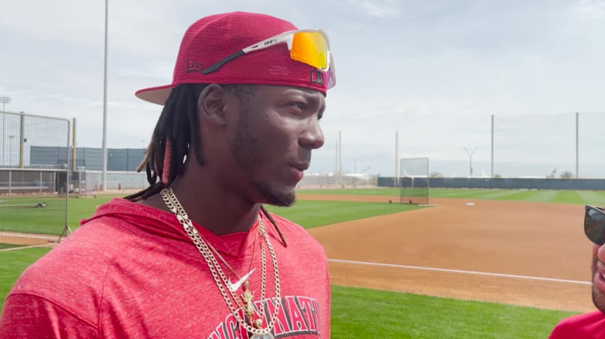 the cincinnati reds  rising star  elly de la cruz_9092b818 5976 4f72 9165 2c1b66a1aa00